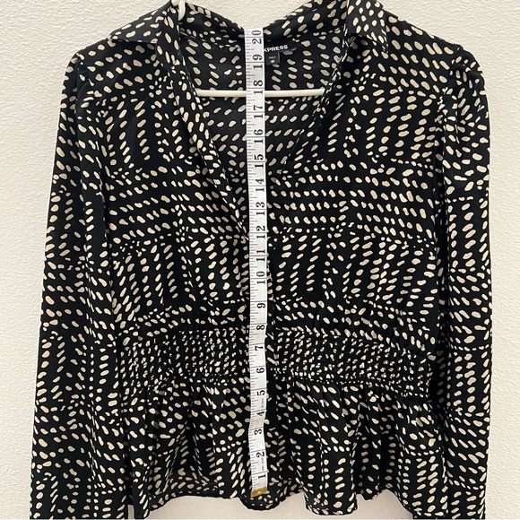 Express Smocked Waist Spotted Peplum Top, size Med US - Picture 5 of 9